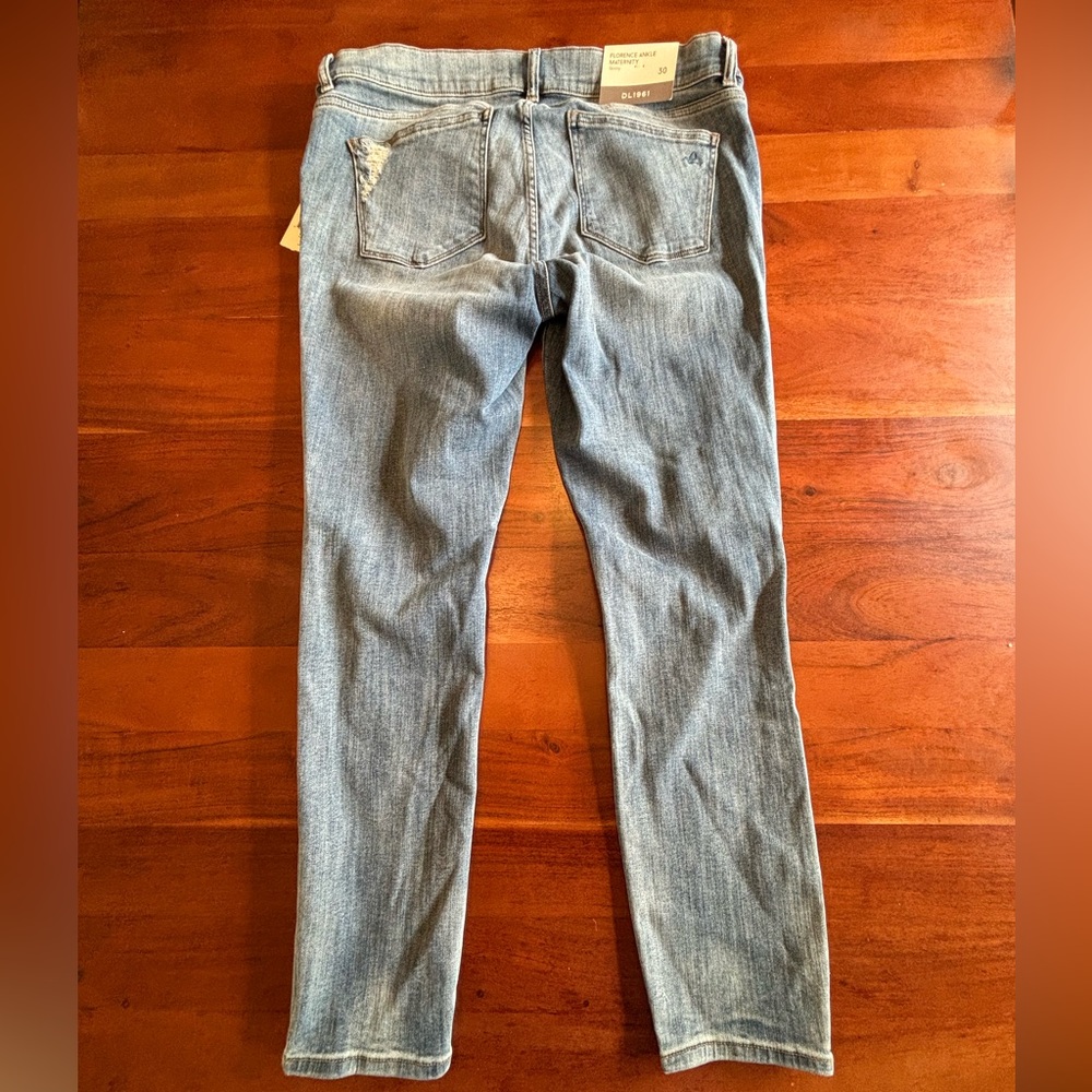 DL1961 Florence Ankle Skinny Maternity Jeans - Picture 3 of 9
